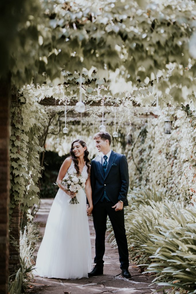 Boda masía novios